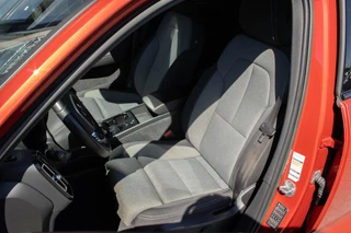Volvo XC40 1.5 T4 PHEV Plus Dark Camera|Memory|R-Design pack / 17