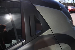 Suzuki e VITARA Style 61 kWh Elektrische Bestuurdersstoel, Stoelverwarming, Interieur voorverwarming, Panoramadak / 16