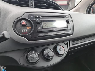 Toyota Yaris 1.0 VVT-i Aspiration AIRCO ONDERHOUDSBOEKJES TREKHAAK / 9