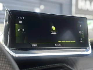 Peugeot 2008 1.2 PureTech 130PK GT | Cruise Control | Climate Control | Apple Carplay/Android Auto | Navigatie | Full LED | Parkeercamera/-sensoren | Keyless Entry/Start | Sfeerverlichting | DAB | Dealer onderhouden | / 19