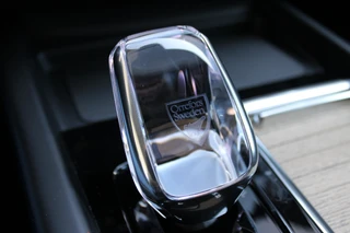 Volvo XC60 2.0 T8 Ultra Bright  | Facelift | Luchtvering | Massage | H/K | Head-Up / 54