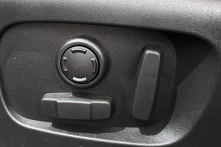 Land Rover Range Rover Evoque 1.5 P300e AWD SE Leder Memory Stuur-Stoelverwarming Camera / 18