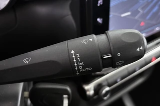 Citroen C3 1.2 PureTech C-Series Navigatie Clima / 29