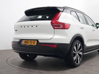 Volvo EX40 SINGLE MOTOR PLUS BLACK EDITION 70 KWH 100% SOH  | Trekhaak | Harman Kardon | Warmtepomp / 24