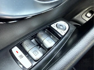 Mercedes-Benz E-Klasse Estate 300 e Luxury Line  360 camera, Elek.Trekhaak, Navi / 23