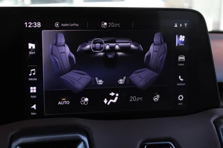 Suzuki e VITARA Style 61 kWh Elektrische Bestuurdersstoel, Stoelverwarming, Interieur voorverwarming, Panoramadak / 31