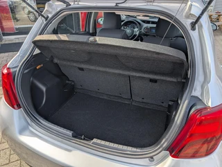 Toyota Yaris 1.5 Hybrid Aspiration / 12