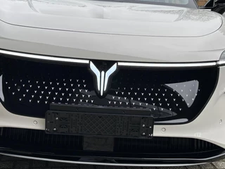Voyah Courage Business Edition 80 kWh / 19