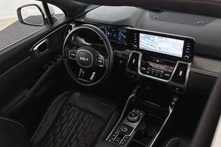 Kia Sorento 1.6 T-GDI Plug-in Hybrid 4WD ExecutiveLine 5p. Panoramadak Trekhaak Stoelventilatie / 44