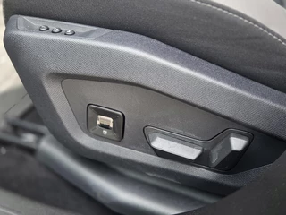 Jeep Compass 1.2 e-Hybrid First Edition | Apple-Android | Schuif-Kanteldak | Massagestoelen / 23