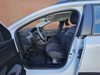Dacia Sandero Stepway 1.0 TCe Comfort | 1e Eigenaar | Navigatie | Parkeersensoren | Cruise Control | Airco | Stuurbediening | Bluetooth / 5