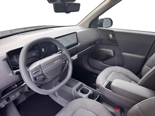 Kia EV2 Plus 42.2 kWh 3.000,- Inruilkorting | Privacy Glass | 18" lichtmetalen velgen | Warmtewerend glas rondom | Draadloze oplader voor smartphone / 23