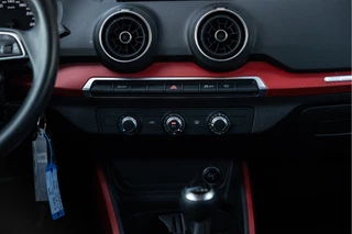 Audi Q2 1.0 TFSI Sport  | NL Auto | Bluetooth / 18