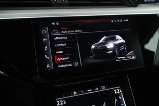 Audi e-tron 55 408pk quattro S edition 95 kWh SOH 94% HUD Elec stoelen Memory Camera ACC S-Line / 30