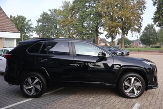 Toyota RAV4 2.5 Plug-in Hybrid AWD Style STUUR&WISSERVERW STOELVERW. V+A EL-A.KLEP EL-STOEL APPLE/ANDROID KEYLESS PRIVACYGLASS LED DAB / 9