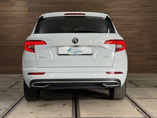Skoda Karoq 1.5 TSI DSG 4x4 Sportline Business | 1800KG Trekgewicht | Carplay | Sportstoelen | Camera / 32