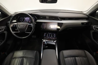 Audi e-tron e-tron 50 quattro Launch edition plus 71 kWh  Memory Keyless Go/Start ACC ECC Carplay / 6