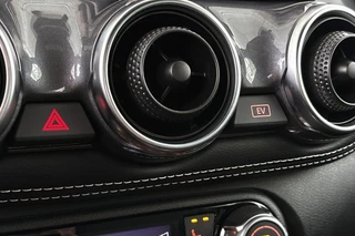 Nissan Juke 1.6 Hybrid N-Design Automaat Trekhaak Stoelverwarming Keyless / 34
