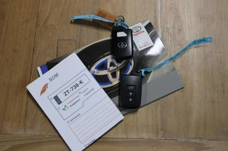 Toyota RAV4 2.5 HYBRID AWD EXECUTIVE Trekhaak / Leder / Schuif/kantel dak / A. klep elctr. / 51