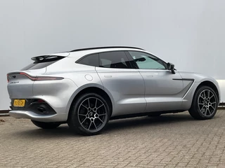 Aston Martin DBX 4.0 V8 360° Memory Stoelverw/koeling Sfeerverl Pano Lightning Silver / 20