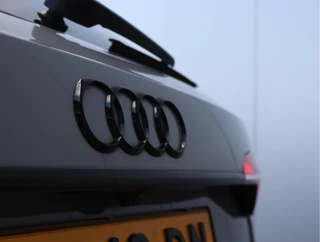 Audi A4 Avant RS4  | RS Dynamic | Pano | B&O | Massage / 22
