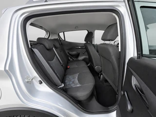 Opel KARL 1.0 Rocks Online Edition 1e eigenaar Carplay Velgen / 24