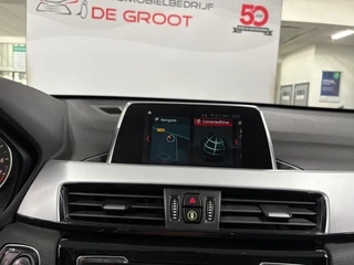 BMW X1 SDrive18i Executive/ NL auto/ Automaat/ Parkeersensoren / 24