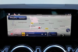 Mercedes-Benz B-Class 200 Luxury Line Panoramadak / Stuurwielverwarming / Stoelverwarming / 11