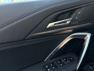 BMW X1 xDrive25e M-sport Camera | Panorama-dak | Keyless | / 23