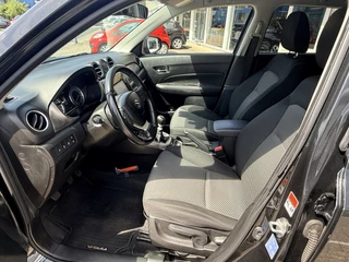 Suzuki Vitara 1.4 Boosterjet Select Smart Hybrid  | Trekhaak | Apple/Android | Adapt. Cruise | Camera | Stoelverwarming / 5