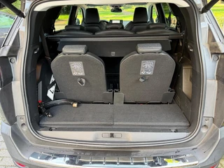 Peugeot 5008 1.2 PureTech Blue Lease Allure  7-Persoons / 52
