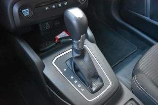 Ford Focus Wagon 1.0 EcoBoost Hybrid Titanium / 23