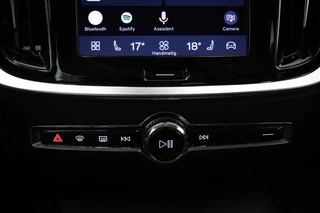 Volvo V60 2.0 B3 Essential | PARK ASSIST PACK | CLIMA | DAB | APPLE | CAMERA / 36