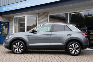 Volkswagen T-ROC 1.0 TSI Edition Stoelverwarming Lane-assist / 8