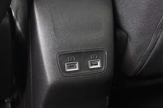 Peugeot 208 1.2 Hybrid 110 e-DCS6 Allure Apple CarPlay Climate Control Parkeersensoren / 29