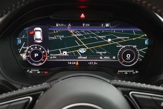 Audi Q2 35 TFSI 150pk S-Tronic S Edition Trekhaak Panoramadak ACC Stoelverwarming Keyless Virtual Cockpit 2x S-Line / 39