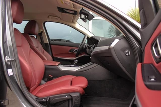 BMW 3-serie Touring 330e High Executive | 1e eigenaar | BTW auto | M-sport stuur | HiFi audio | Sportstoelen | Cruise control adaptief | Grootlichtassistent | Active Guard Plus / 15