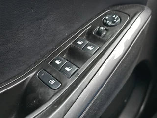 Opel Grandland X 1.2 Turbo Business Executive / 21