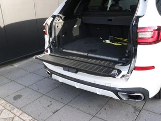 BMW X5 xDrive45e High Executive | LEDER | MEMORY | PANO-DAK | SPORTSTOELEN | PDC | CRUISE | NAVI | STOELVERW. | SOH 89.8% | / 17