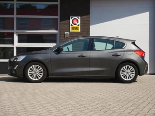 Ford Focus 1.5 EcoBoost Titanium Business NL Auto| Trekhaak| Dealer onderhouden / 2