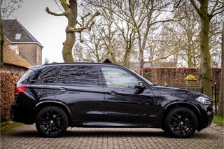 BMW X5 xDrive40e M Sport Full Black Adaptive Cruise 20" Panorama Head Up / 17
