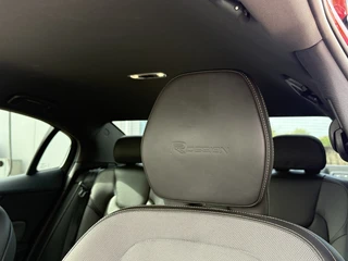 Volvo S60 2.0 T4 R-Design 190pk | Org. NL Top staat! / 46