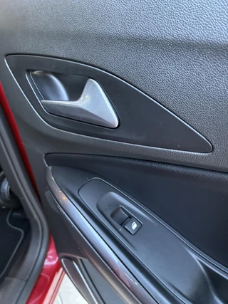 Opel Grandland X 1.6 Turbo Hybrid4 Automaat Ultimate | ECC | Navigatie | Leder | Winterpakket | Stoelventilatie | Camera | Trekhaak | 19" LM-Velgen | Zeer kompleet / 50