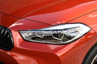 BMW X2 xDrive25e M-Sport  | Pano | HUD | Sunset orange | 19 inch | Camera / 34