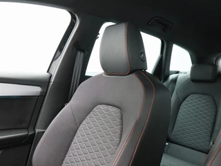 SEAT Leon Sportstourer 1.5 TSi e-Hybrid 204 Pk Automaat FR Business | Trekhaak | Carplay | Virtual Cockpit | Keyless | Adaptive Cruise | Stoel- en Stuurverwarming | 17 Inch / 38