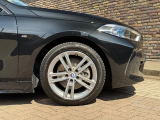 BMW 1 Serie 118I M-Sport Automaat Navi LED 50 Jahre Cruise / 13