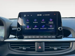 Kia Picanto 1.0 GDi Comfortline PL VANAF 259,- PER MAAND | Airconditioning | Parkeersensoren achterzijde en achteruitrijcamera | Apple Carplay | NU MET €2.000  inruilpremie / 16