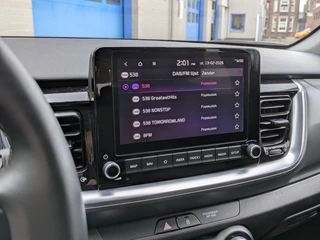 Kia Stonic 1.0 T-GDi MHEV Pulse Automaat|Navi|Camera|Climate-Control|Apple-Carplay/Android-Auto - 15.000km / 23