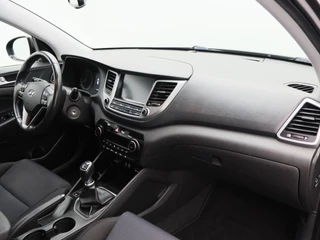 Hyundai Tucson 1.6 GDi 132Pk Comfort | Stoelverwarming | Trekhaak | Camera | Cruise Control | CarPlay | Climatronic | 17 Inch / 35
