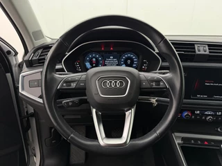 Audi Q3 35 TFSI Advanced Automaat | Parkeersensoren | Adaptive Cruise Control | Stoelverwarming | Apple CarPlay / 15
